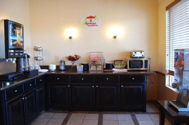 Super 8 By Wyndham Oklahoma City Ngoại thất bức ảnh