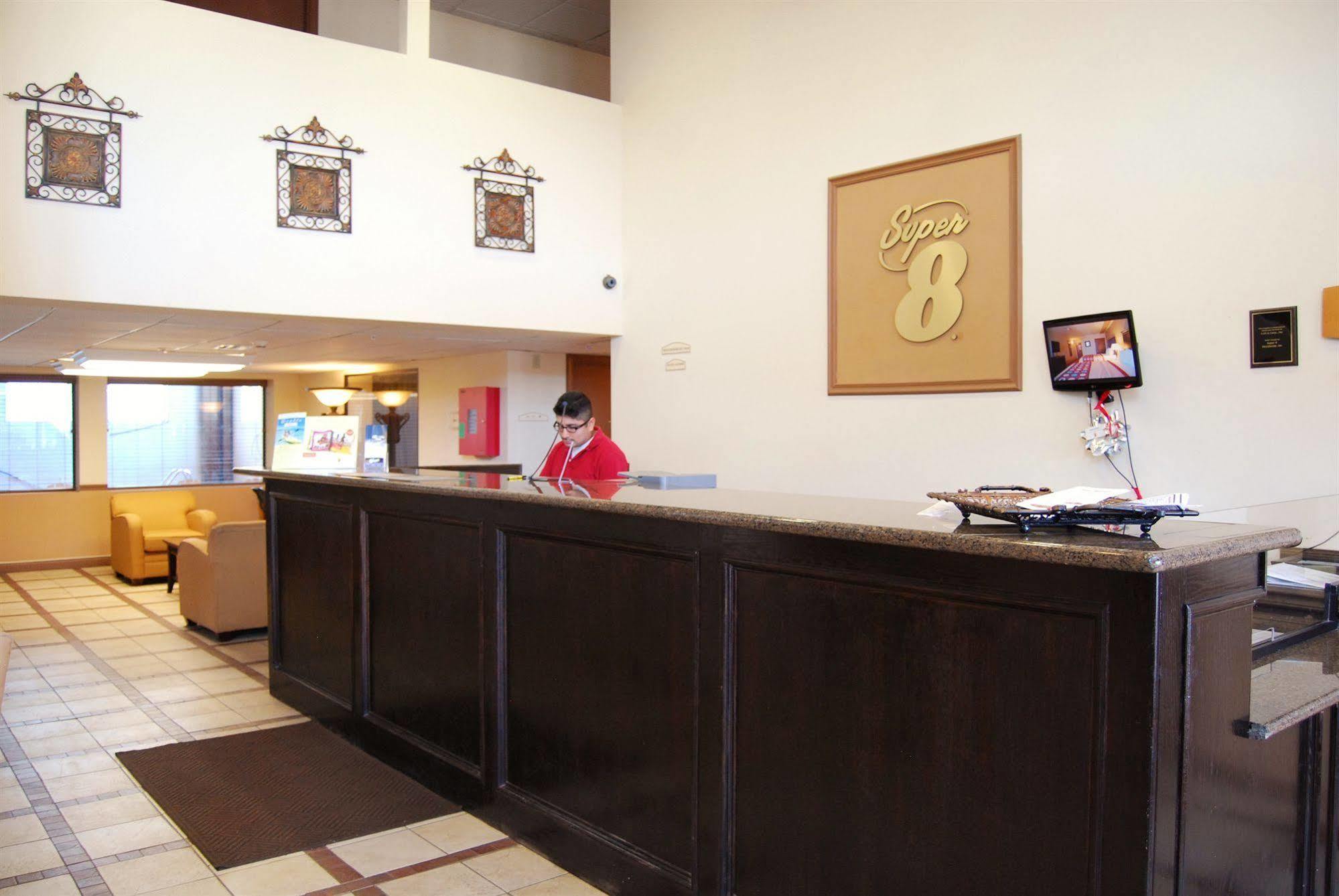 Super 8 By Wyndham Oklahoma City Ngoại thất bức ảnh