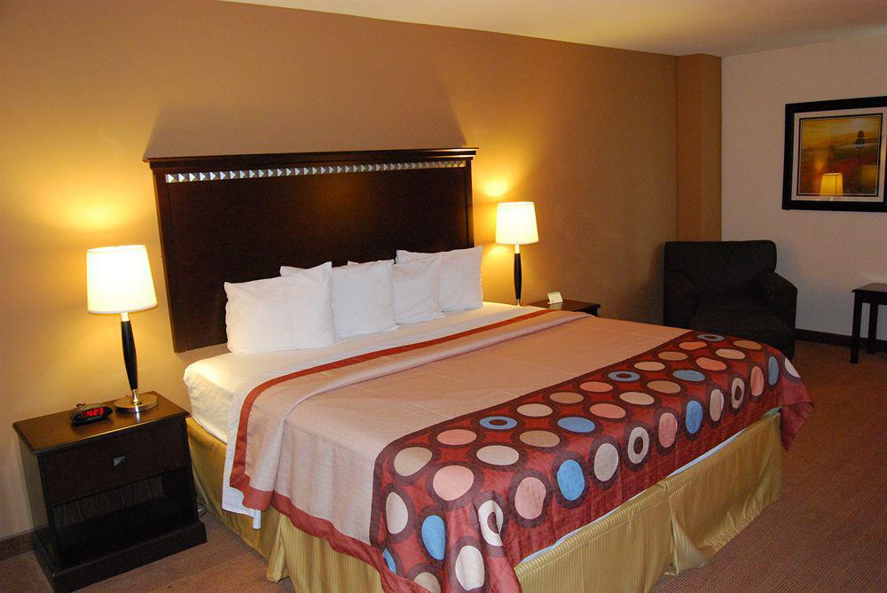 Super 8 By Wyndham Oklahoma City Ngoại thất bức ảnh